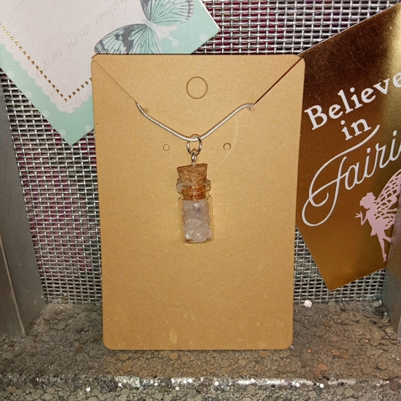 Glass bottle Rose Quartz crystal necklace - Picture 2 of 8
